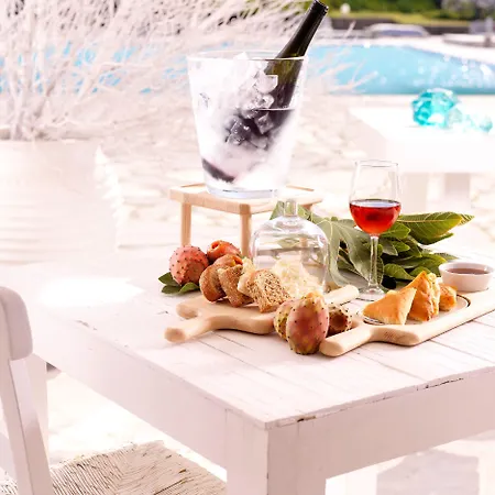 Mykonos Bay & فندق 4*