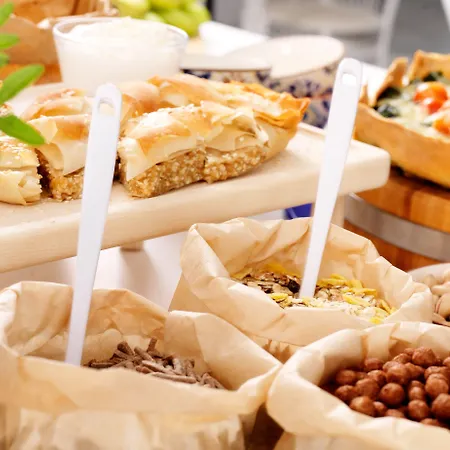 Mykonos Bay & 4* Mykonos Town