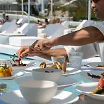 米科诺斯湾度假酒店&别墅 4* Mykonos Town