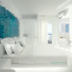 Mykonos Bay & Ξενοδοχείο 4*